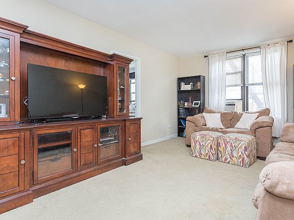4th image of 6730 Dartmouth St APT 4V
