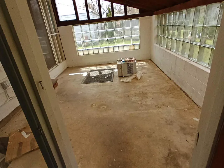 2365 Corning Rd — Photo 11