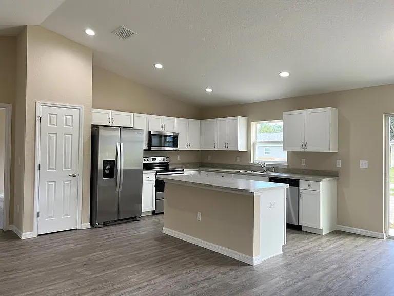 13669 SW 113th Pl — Photo 8