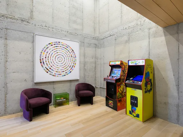 1515 Surf Avenue image 24 of 29