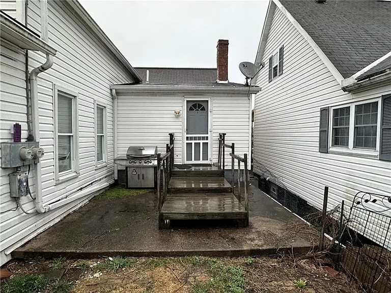 219 Meadow Ave #3 — Photo 11