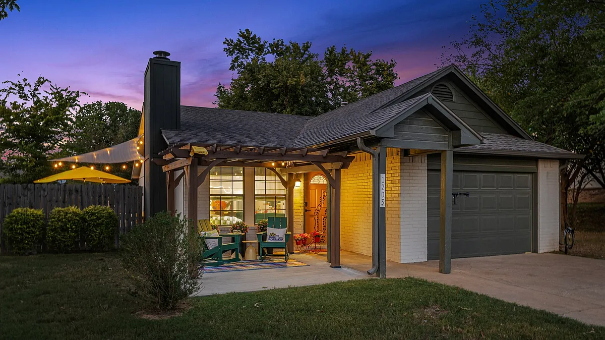 Building Photo - 1203 Spriggs Ct