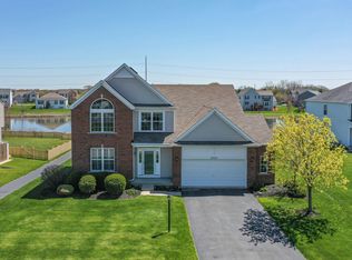 2723 Red Fawn Ct, Racine, WI 53406
