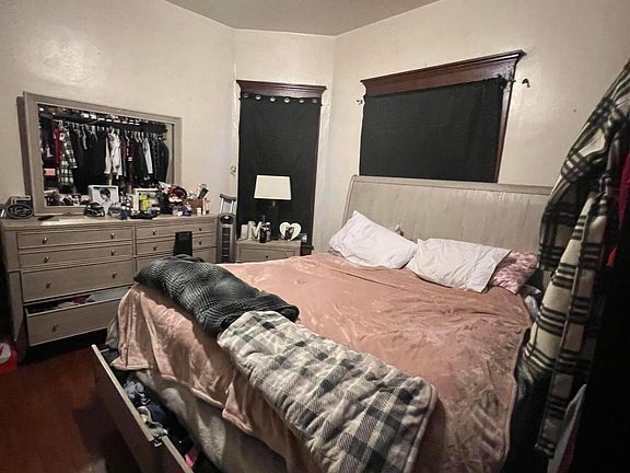 4th image of 245 Boyleston Ave