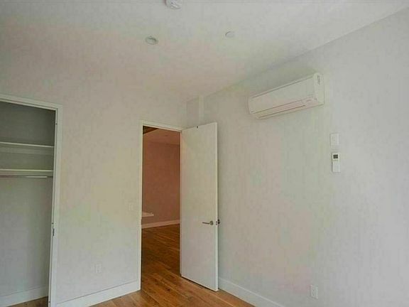 4th image of 486 Hancock St #2A