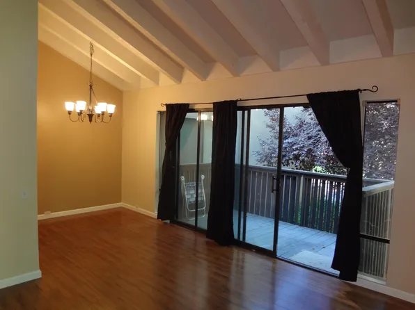 702 Woodside Ln E Unit 12, Sacramento, CA 95825