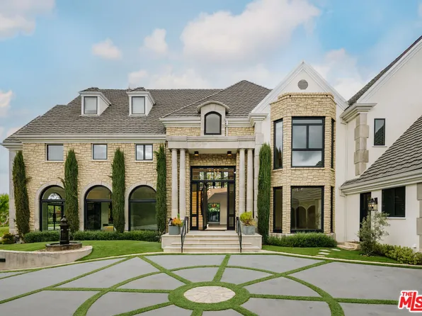 20608 Chatsboro Dr, Woodland Hills, CA 91364