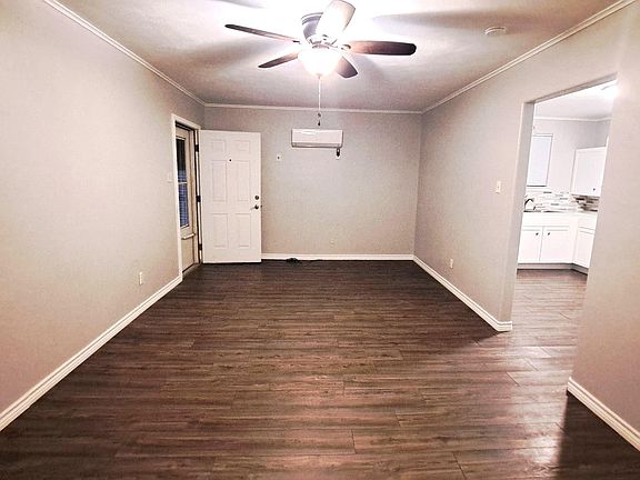 2nd image of 528 W Lee Ave #1/2