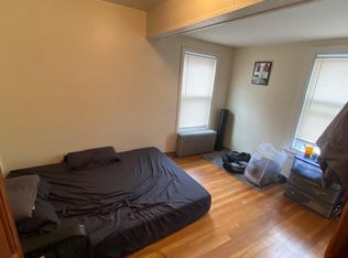 114 King St #C, Northampton, MA 01060