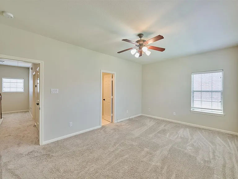 2726 Misty Heath Ln — Photo 27
