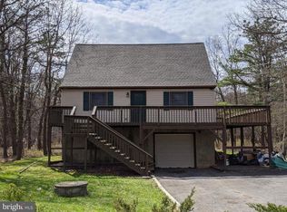 113 Saw Mill Rd, Long Pond, PA 18334