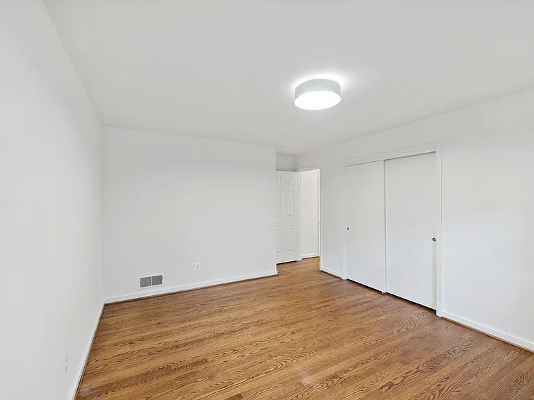 6313 Stoneham Ln — Photo 23