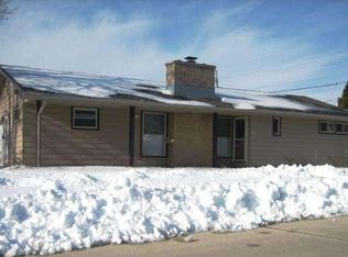 1654 S 23rd St, Sheboygan Fls, WI 53081