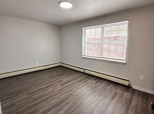 478 4th St #302, Beaver, PA 15009