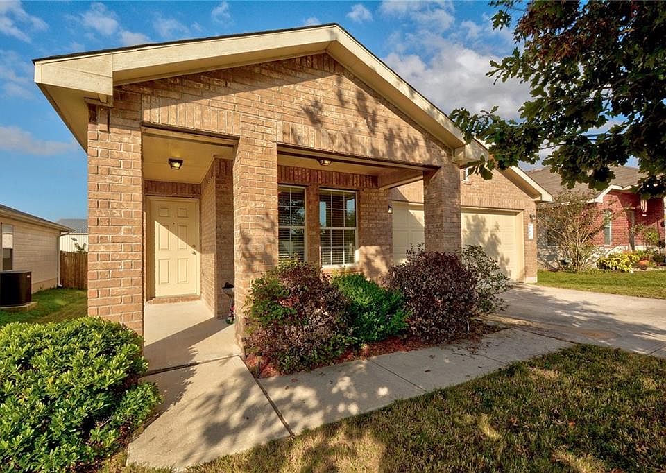 1st image of 140 Nandina Dr