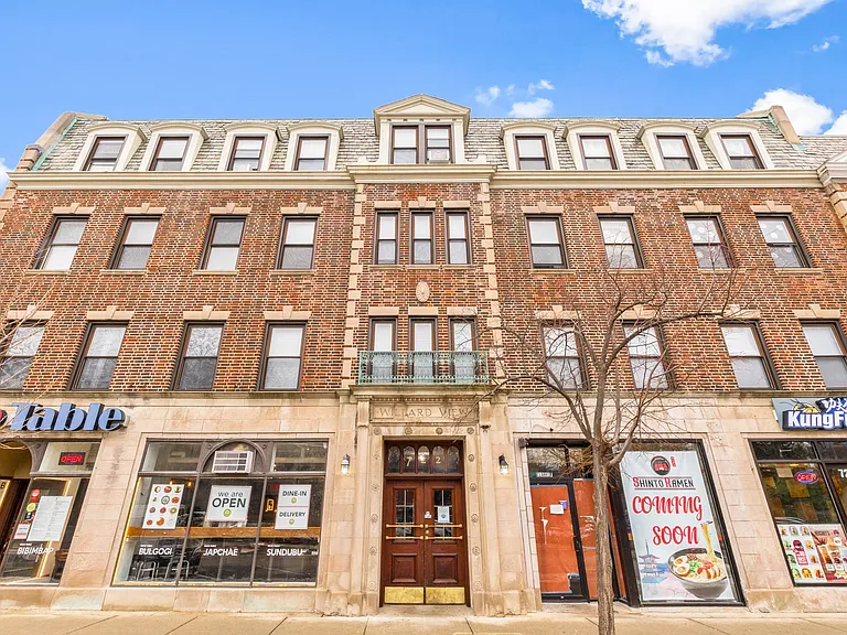 722 Clark St. — Photo 1