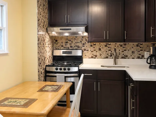 40 Gardner Rd, Brookline, MA 02445