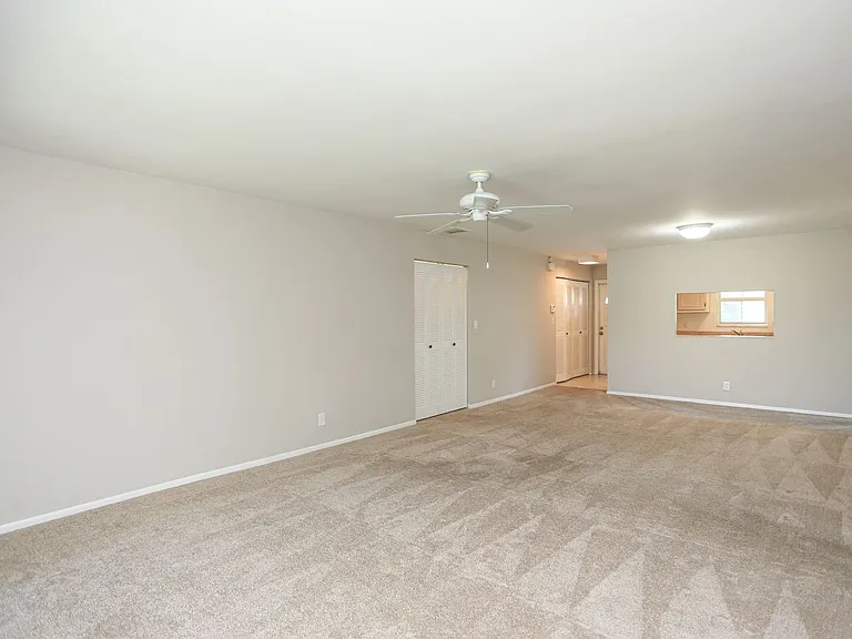 221 Cypress Way E #201 — Photo 7