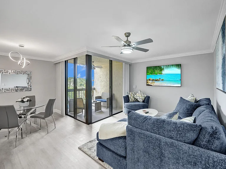 955 Egret Cir #405 — Photo 18