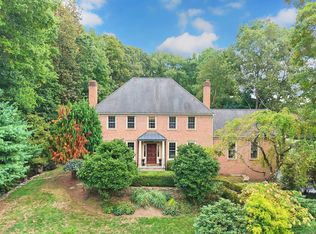 254 Sherwood Farm Rd, Fairfield, CT 06824