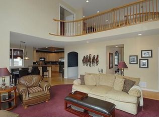 1454 Cinnamon Rd, Larkspur, CO 80118