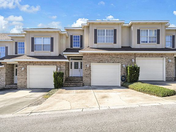2nd image of 147 Big Oaks Ln