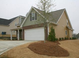 3224 Nottinghill Rd, Fayetteville, NC 28311