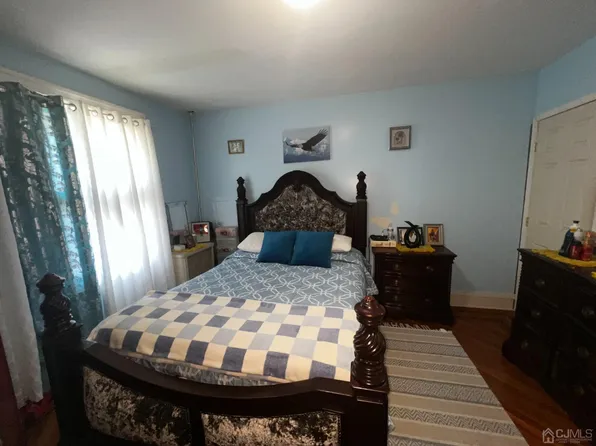 299 Glenwood Ave, East Orange, NJ 07017