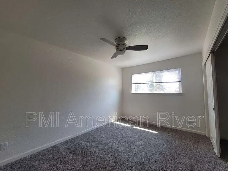 7147 Bacchini Ave — Photo 11