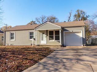 323 Van Arsdale Ave, Haysville, KS 67060