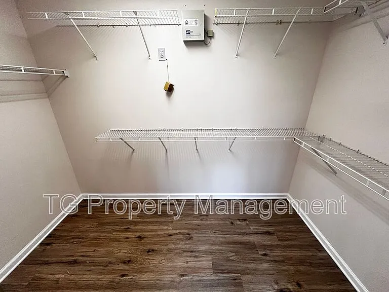1449 Blue Heron Ln E — Photo 29