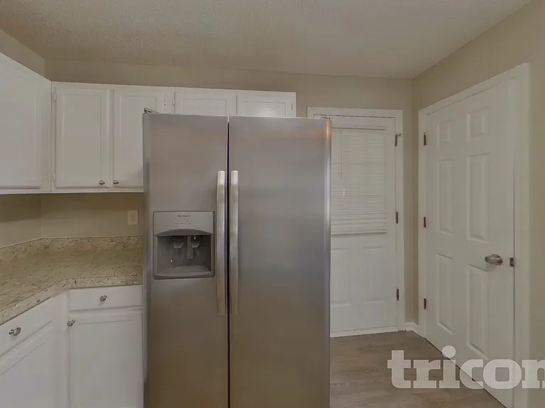 424 Forest Grove Cir — Photo 6