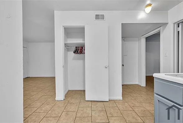 2 bed, $725 — Photo 3
