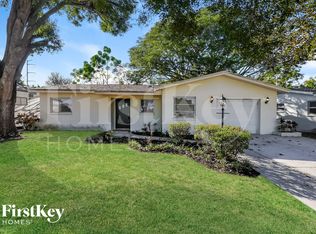 6910 297th Ave N, Clearwater, FL 33761