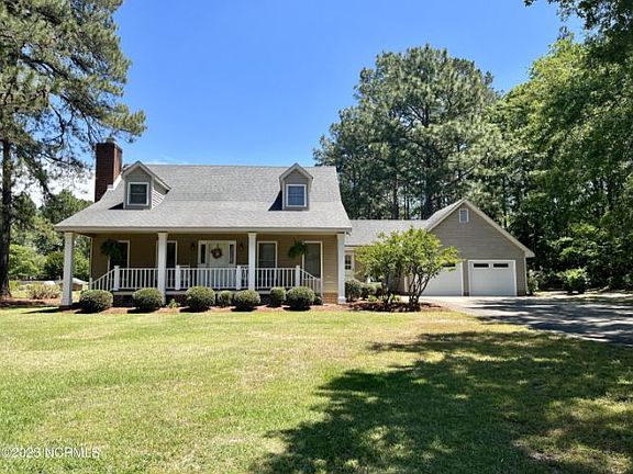 3rd image of 8121 Dornoch Cir
