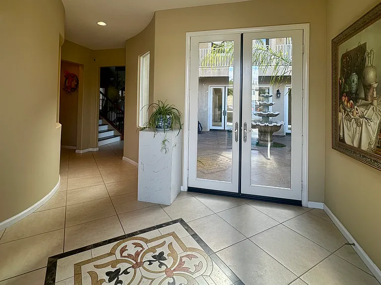 35018 Via Laguna — Photo 4