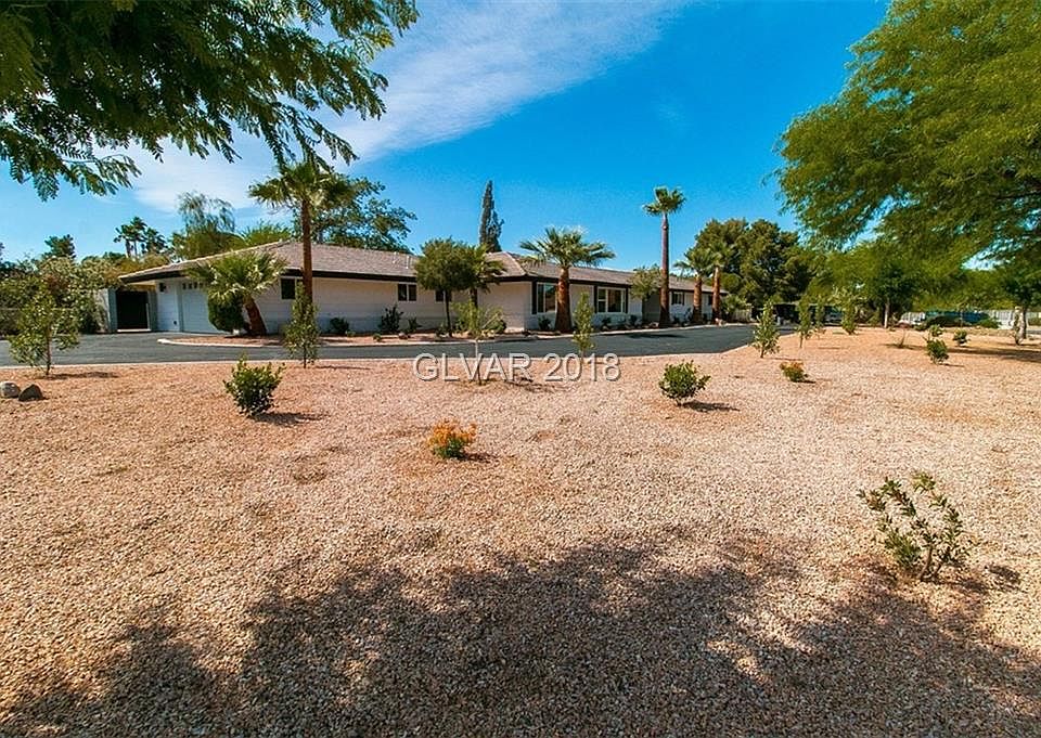 1st image of 2988 Vista Del Sol Ave