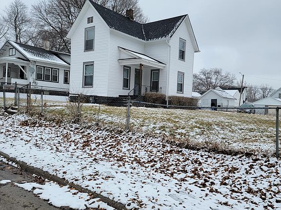 2nd image of 307 N Hinkley Ave