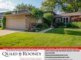 548 Coolidge Ave, Glen Ellyn, IL 60137