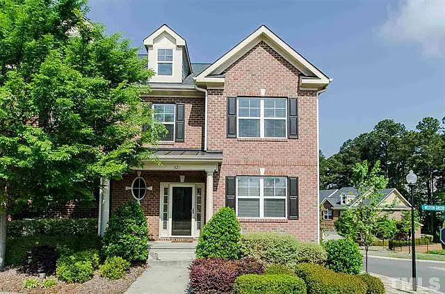 1121 Weston Green Loop