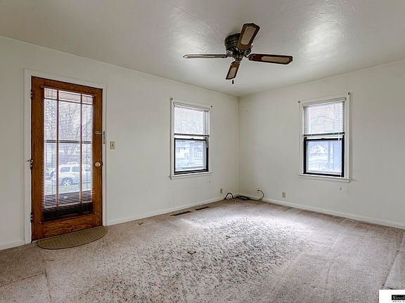 4th image of 5311 Greenwood St