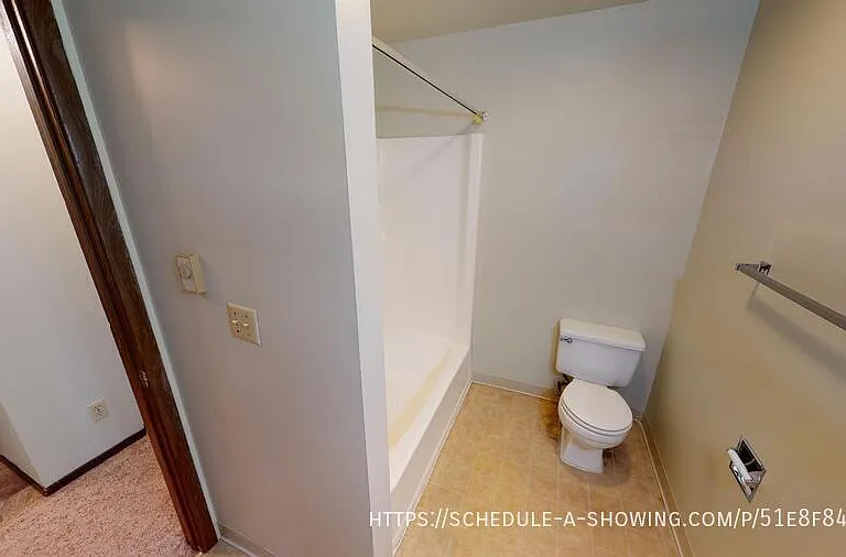 405 E Park St #43 — Photo 3