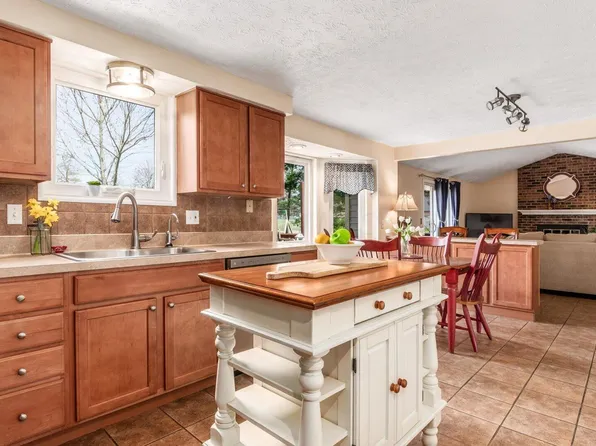 110 Canterberry Ln SW, Reynoldsburg, OH 43068