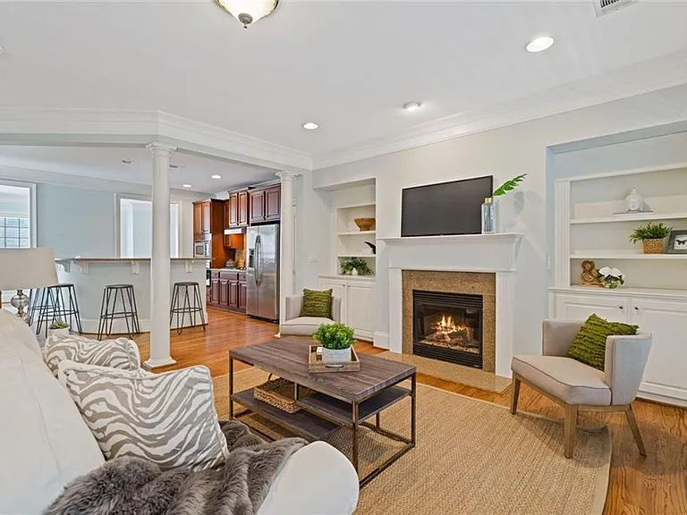 2763 Durham Dr NE — Photo 30