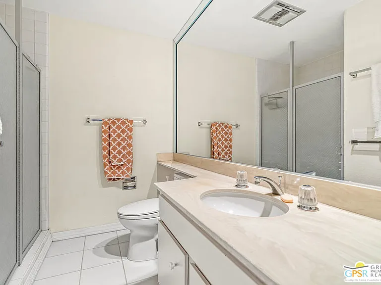 900 Island Dr #313 — Photo 35