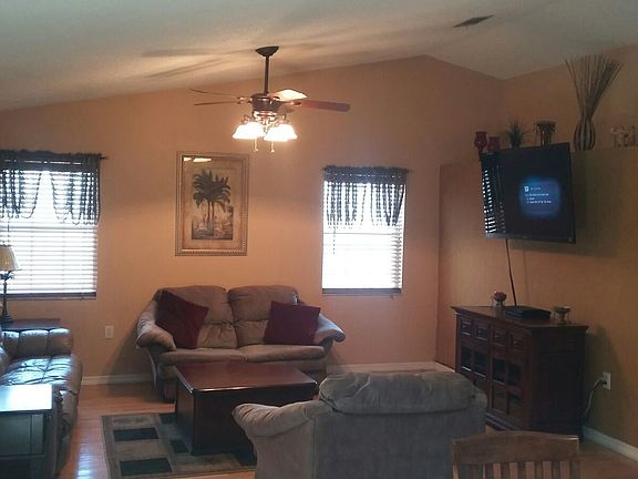 3rd image of 5928 Sunflower Dr