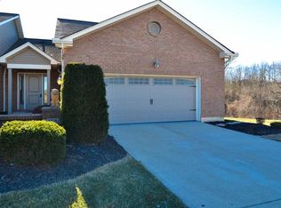 1885 Quarry Oaks Dr, Florence, KY 41042