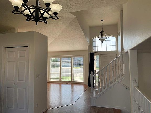 2nd image of 1109 S Salish Ct