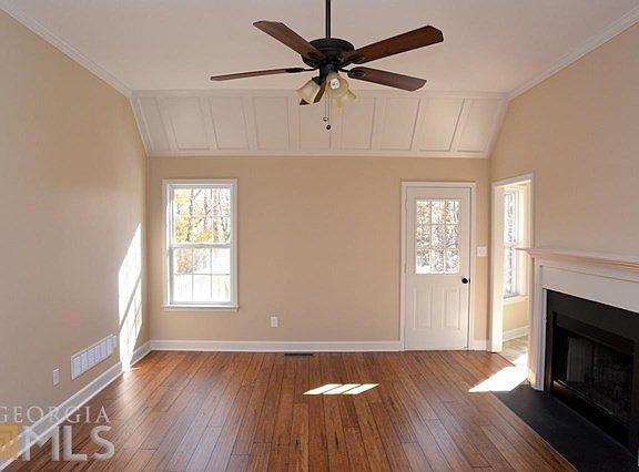 4th image of 5617 Whispering Pines Ln