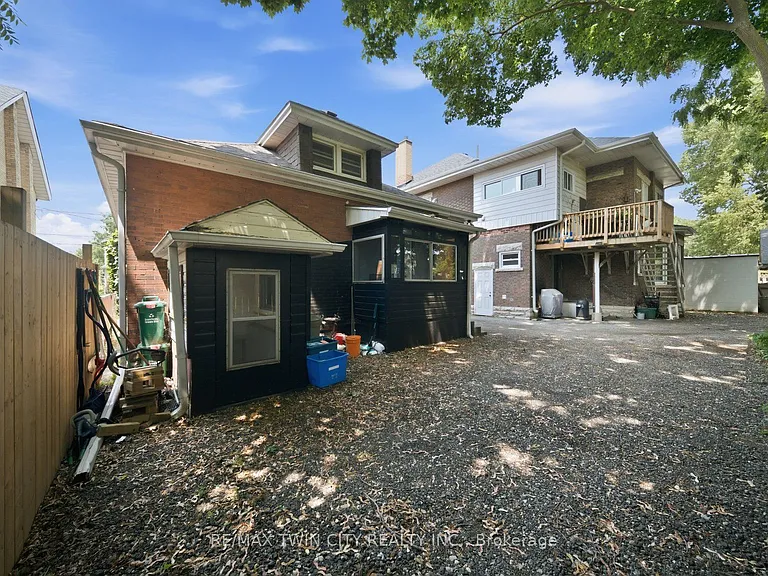 115 Saint Paul Ave — Photo 26